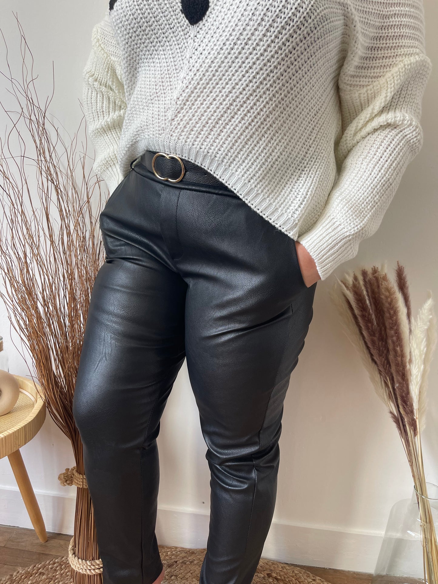 Pantalon similicuir +ceinture